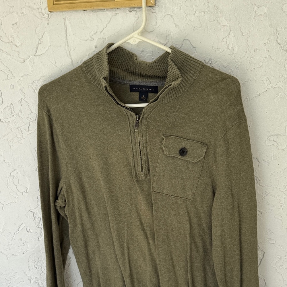 Banana Republic Men's Green Zip-Up Sweater